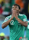 图文：尼日利亚2：2韩国 乌切进球后庆祝