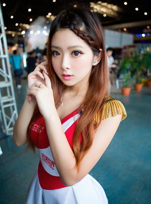 冯焱__showgirl资料站_游戏频道_腾讯网