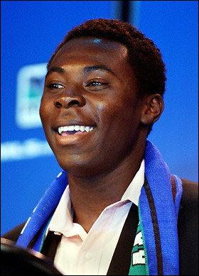 弗雷迪·阿杜接受采访_图片展示_球员库_2010南非世界杯_腾讯网